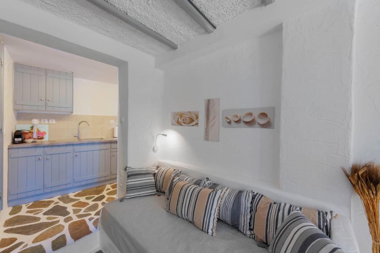 Endless Blue From Syros - Megas Gialos Resort - Suite 1 Экстерьер фото